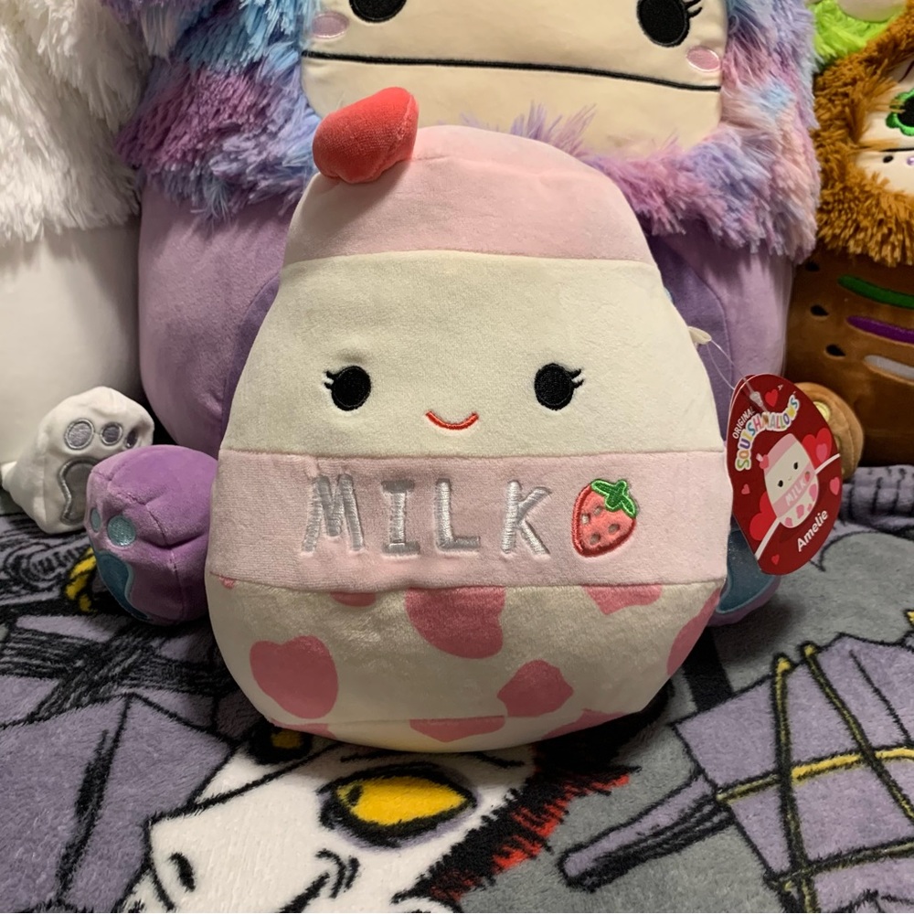 Squishmallows 8” Amelie The Strawberry Milk